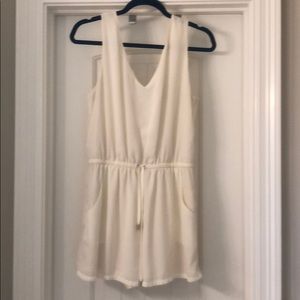 Cream/white romper